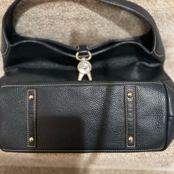 Dooney & Bourke Lucca Black Leather Logo Lock Hobo Bag 🆕 - Picture 4 of 16